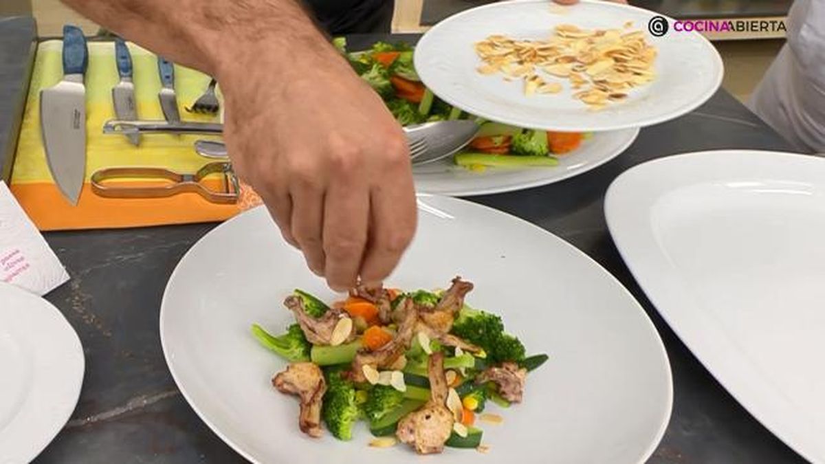 KARL7206 Verduras salteadas costillas conejo paso 4