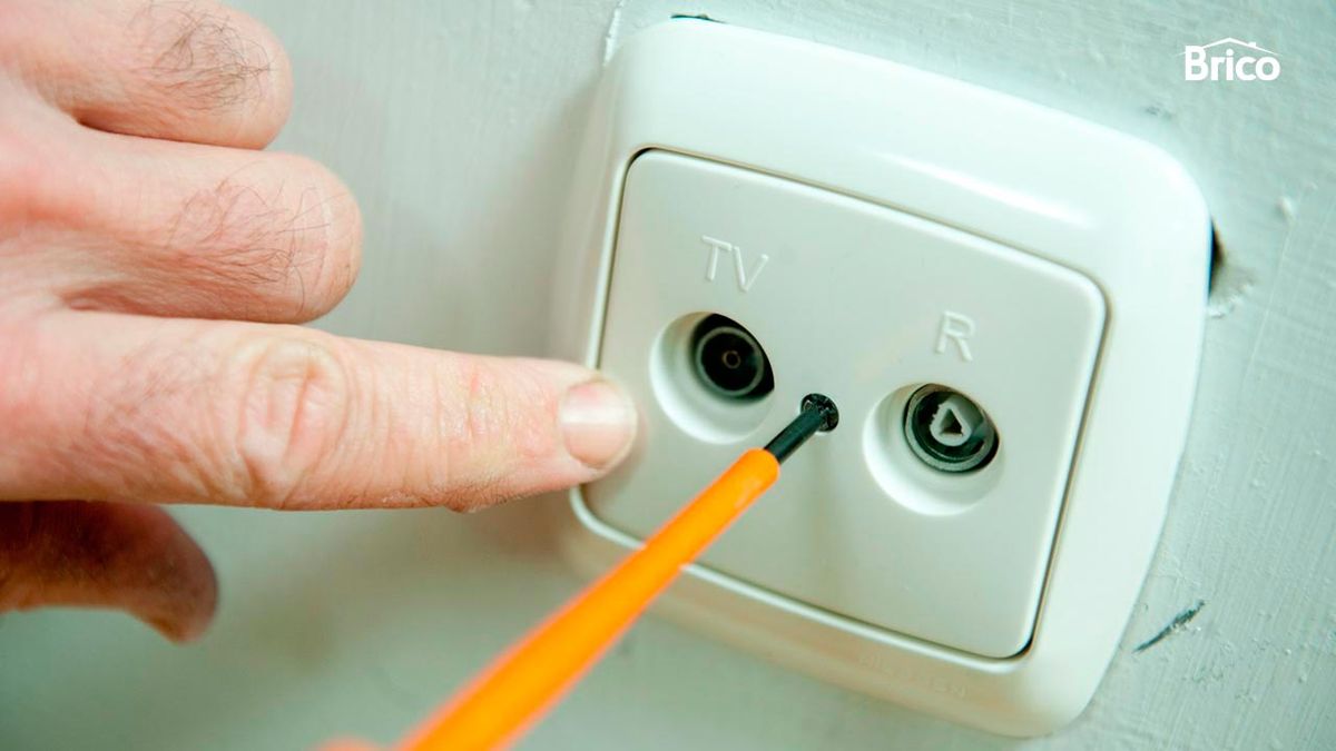 brico 0604 2 toma television paso 6