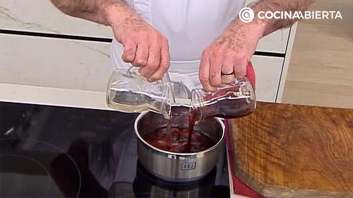 Receta cerdo salteado con salsa oporto karlos arguinano KARL6721 paso1
