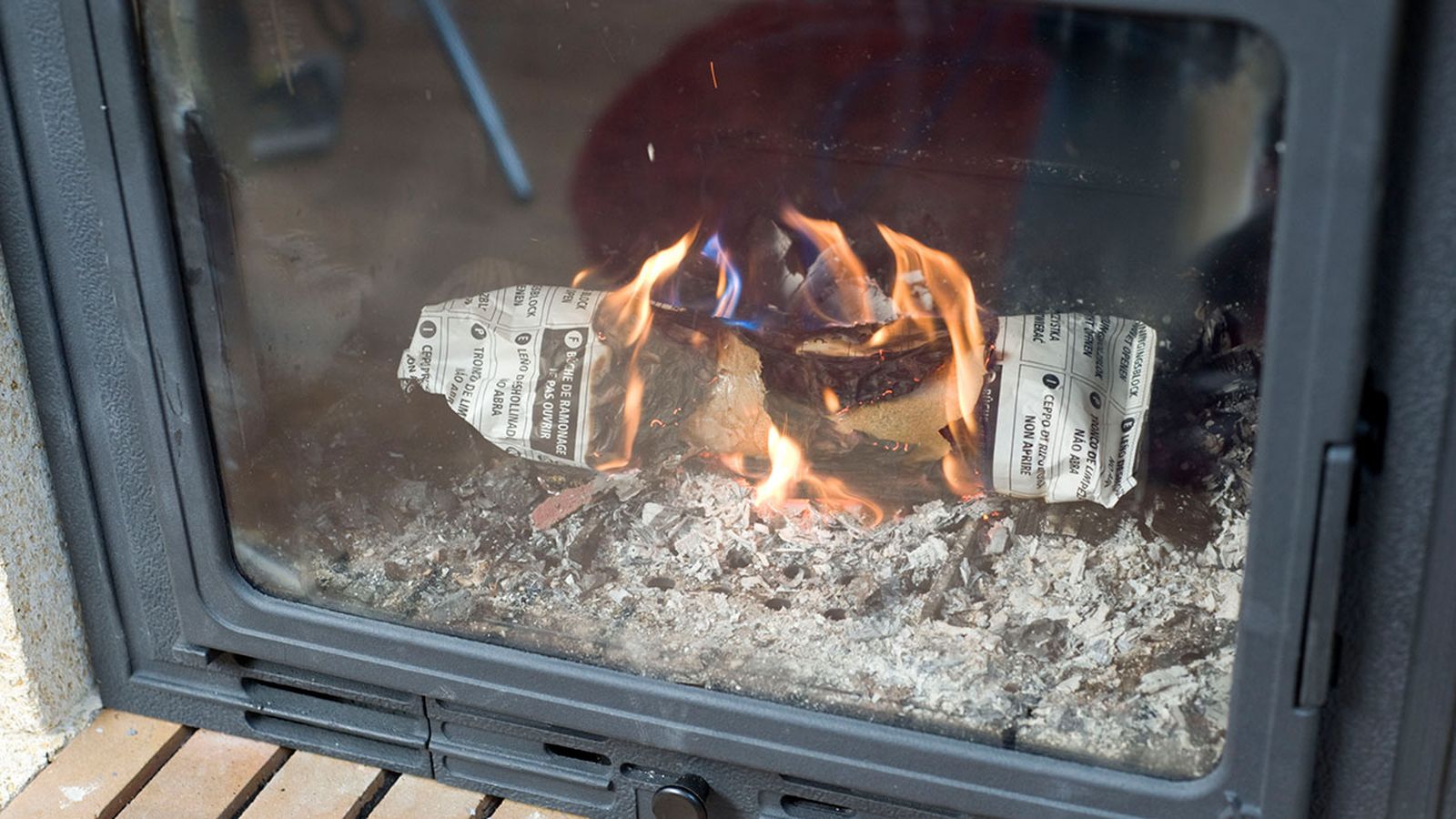 Mantenimiento de una chimenea paso 4