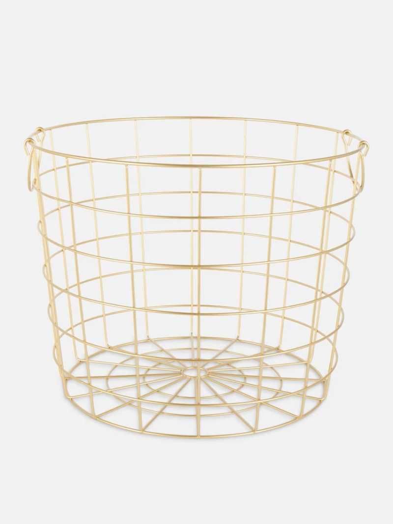 Cesta de alambre.