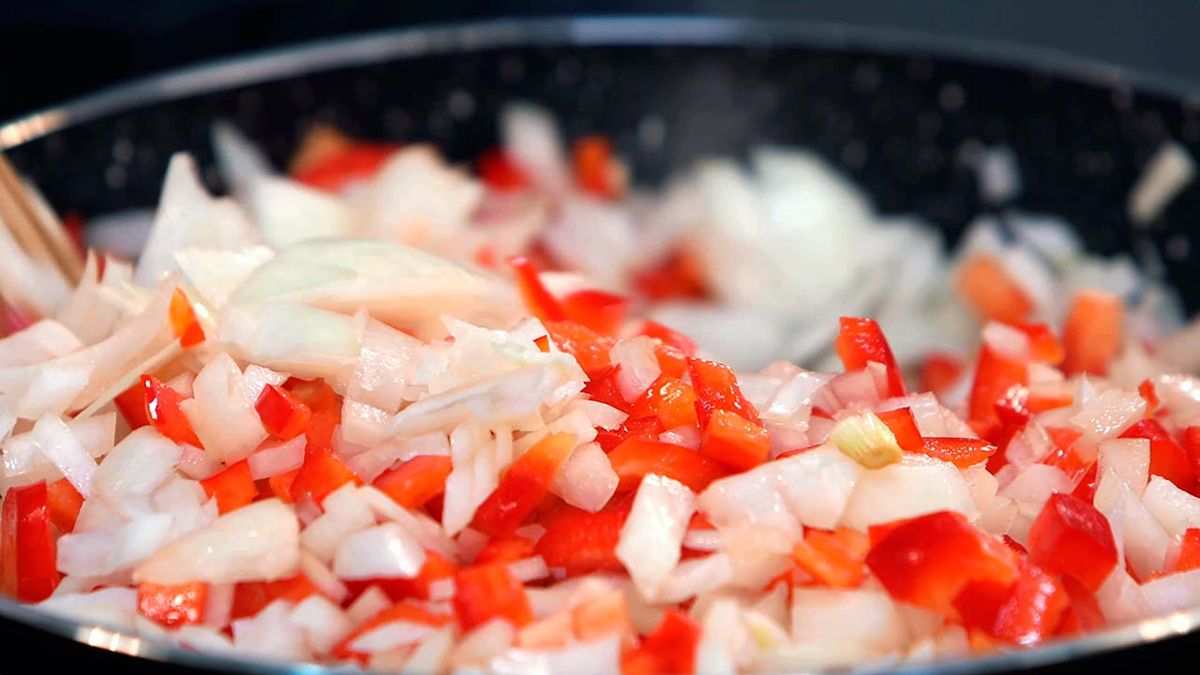 Receta de arroz con rape y langostinos  paso 1