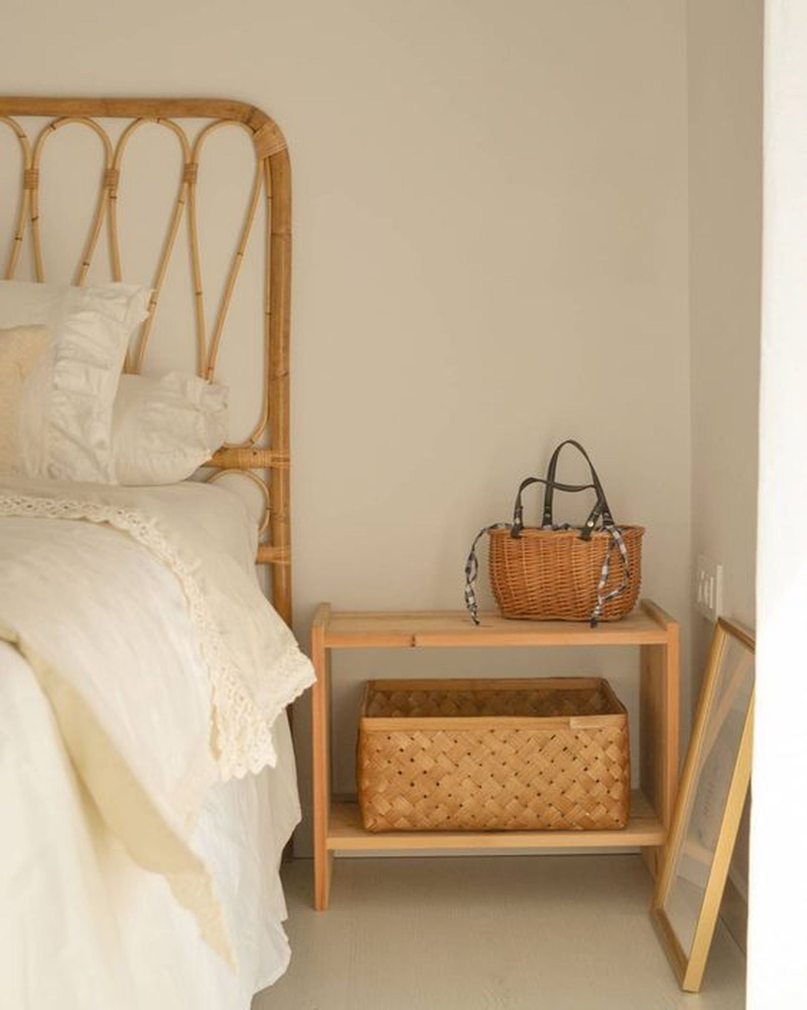 ideas decorar cuarto cesta mimbre 2