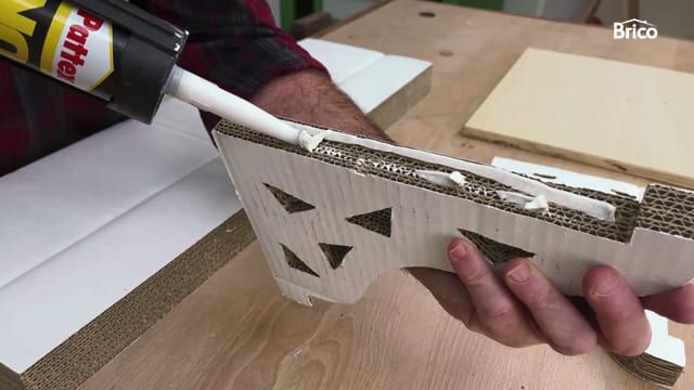 Brico 26 muebles de carton paso13