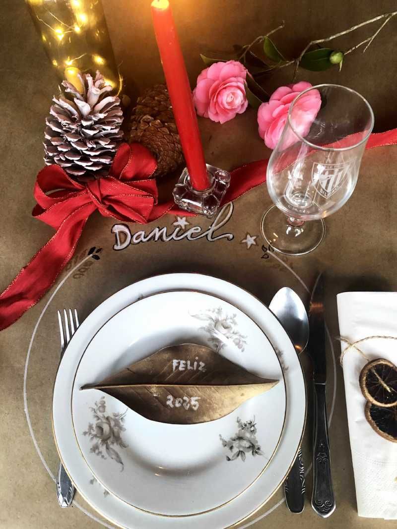 Mesa de Navidad sencilla y creativa.