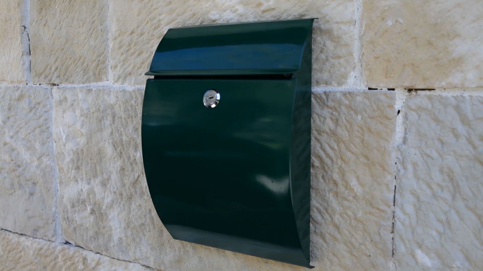 Cómo eliminar el óxido de un buzón de exterior