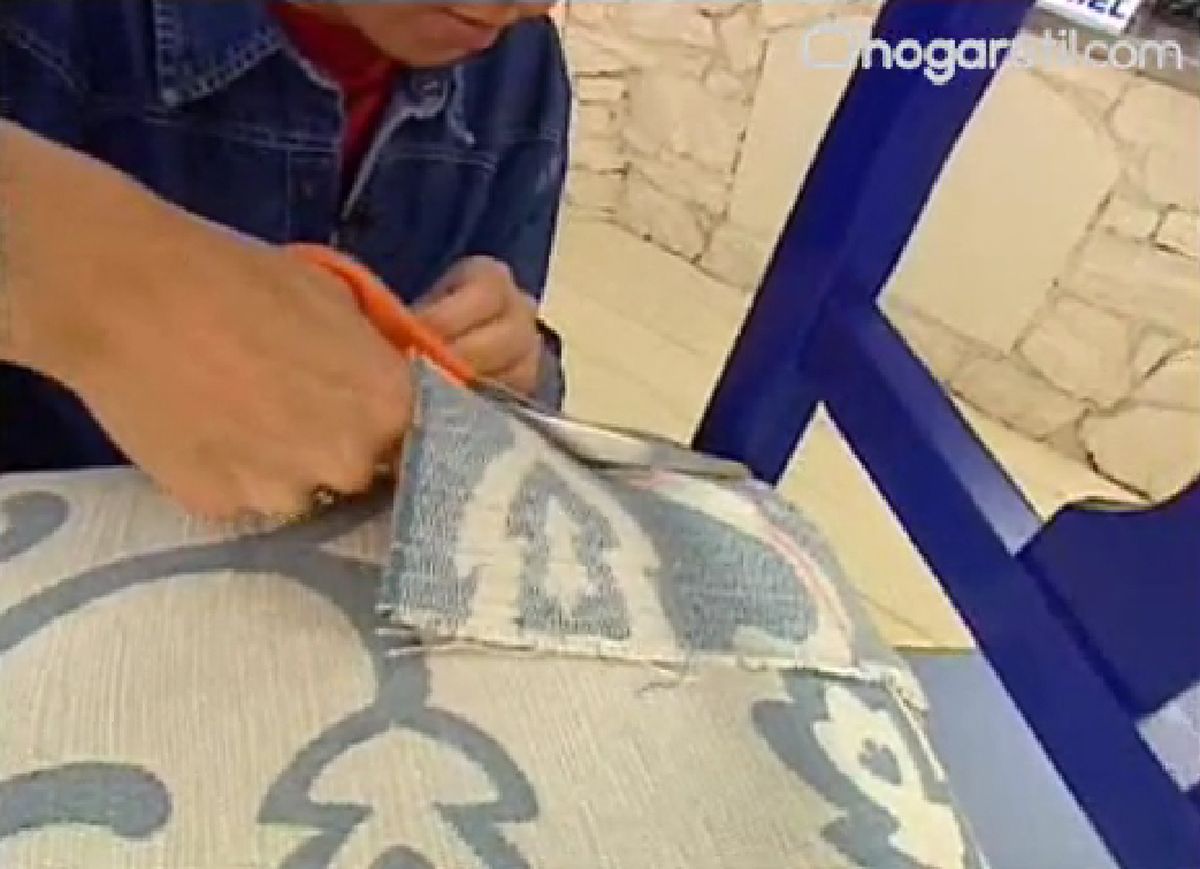 Renovar y tapizar sillas de madera p7