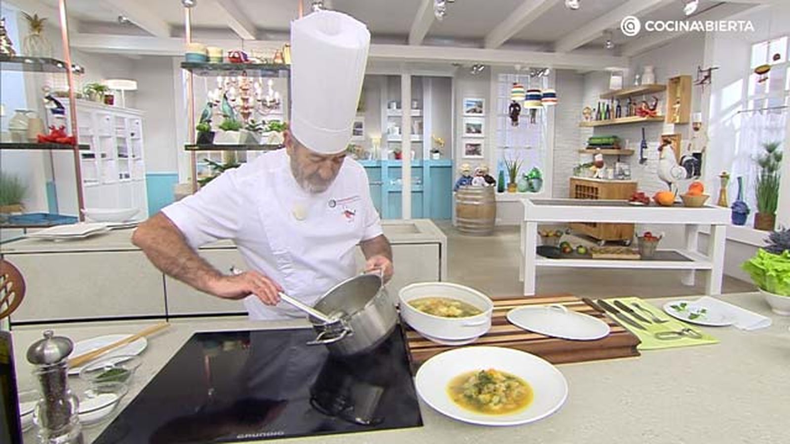 sopa de acelgas calabaza al curry karlos arguinano paso 4 KARL68190321