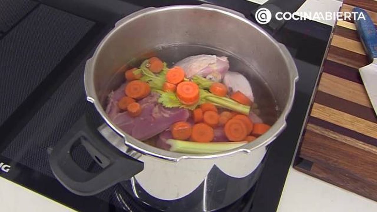 karl7042 consome caramelo p2