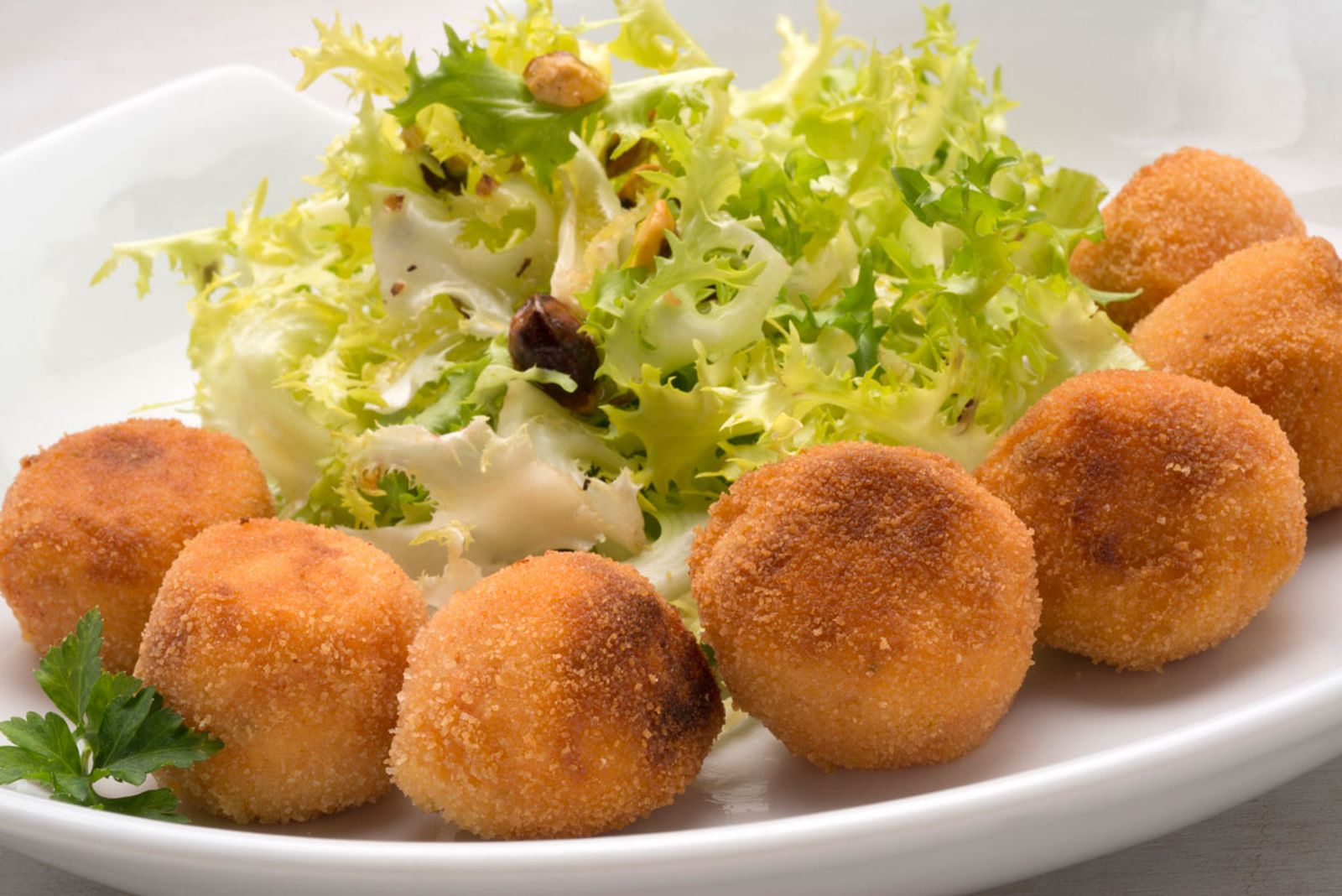 5331 Bolas de patata y sobrasada (716) xl