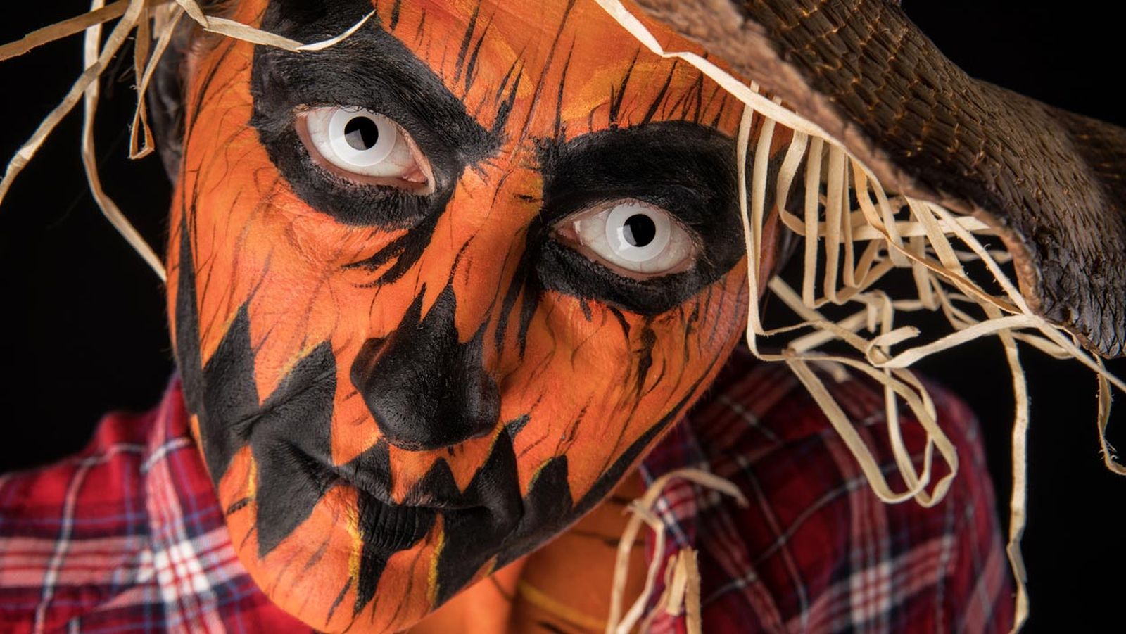 maquillaje calabaza halloween lentillas blancas