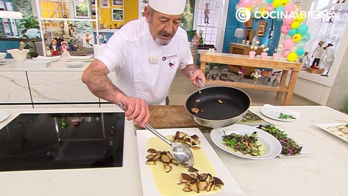 setas shitake al ajillo con crema de puerros y brotes receta karlos arguinano karl67620321 paso4