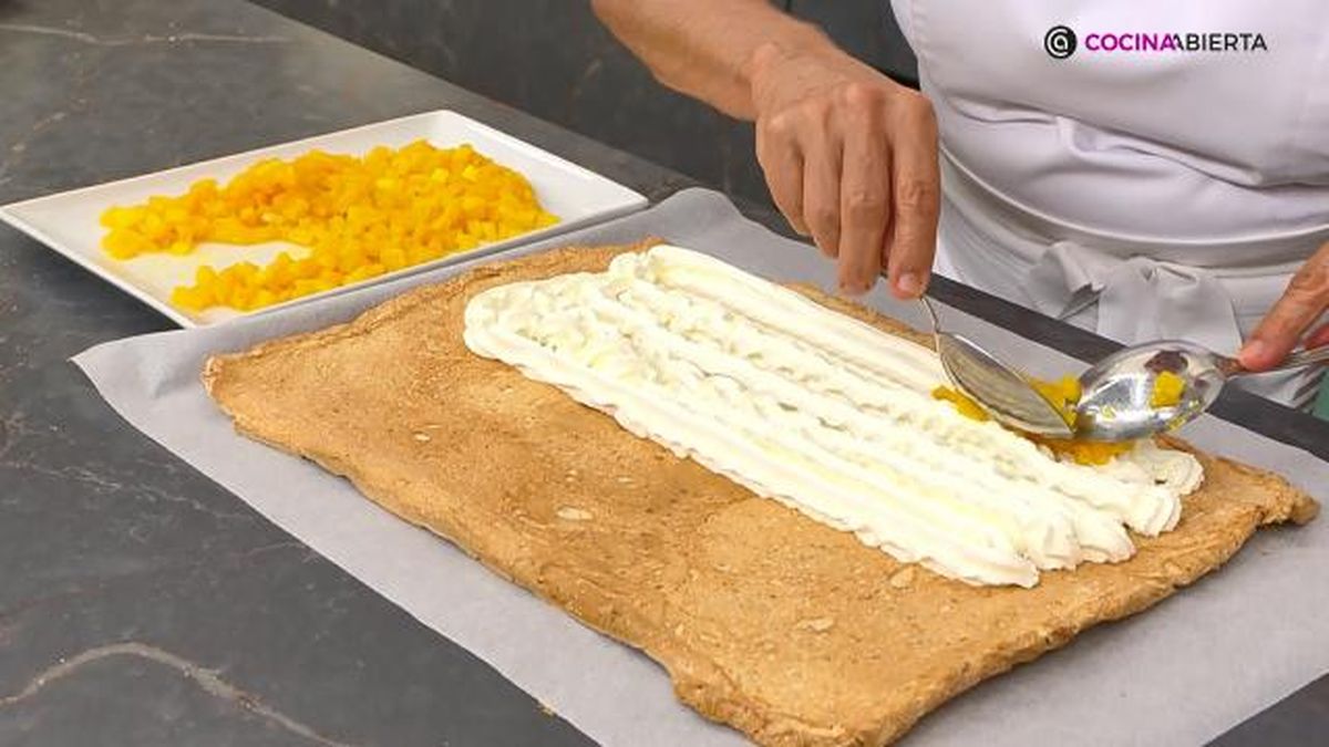 Karl7213 Rollo merengue melocoton paso 4