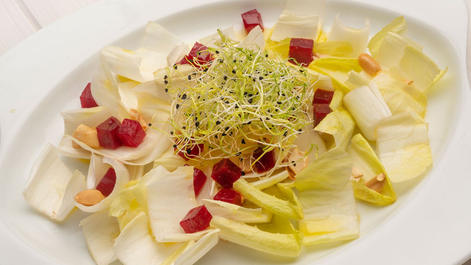 ensalada de endibias y remolacha xl