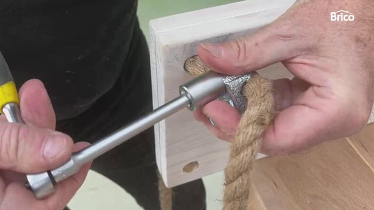 bricomania 21 estanteria colgante paso 22