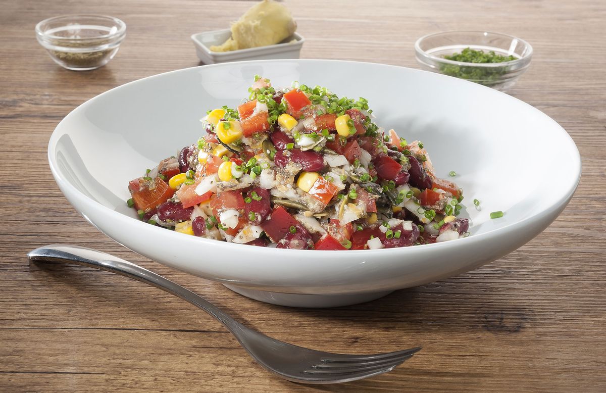 CABI0071 Guty Ensalada e alubias rojas maiz y semillas xl