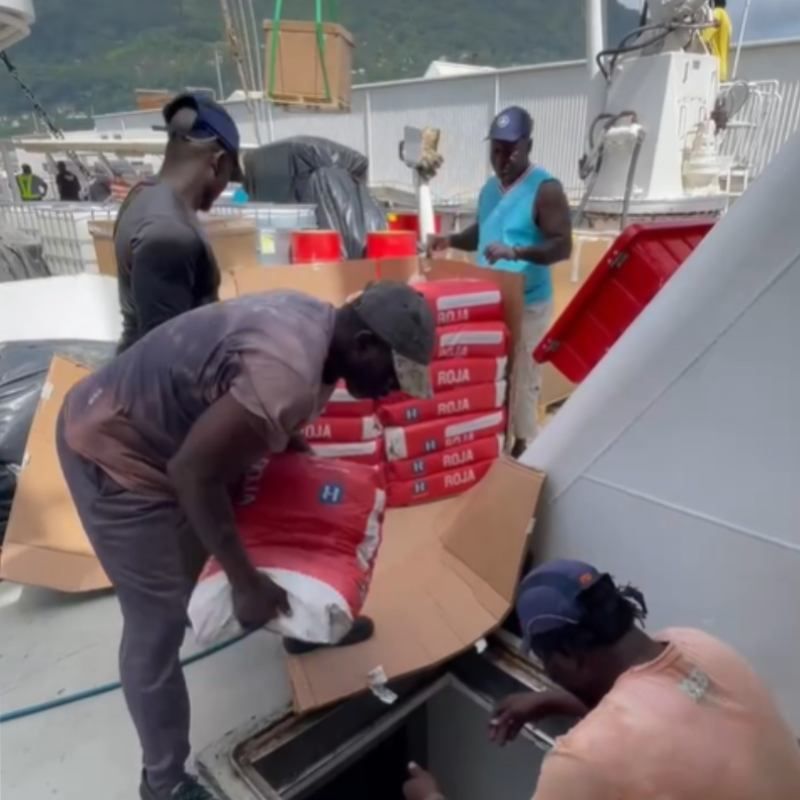 En cada campaña, Daniel cocina 1 tonelada de arroz y 600 kilos de patatas