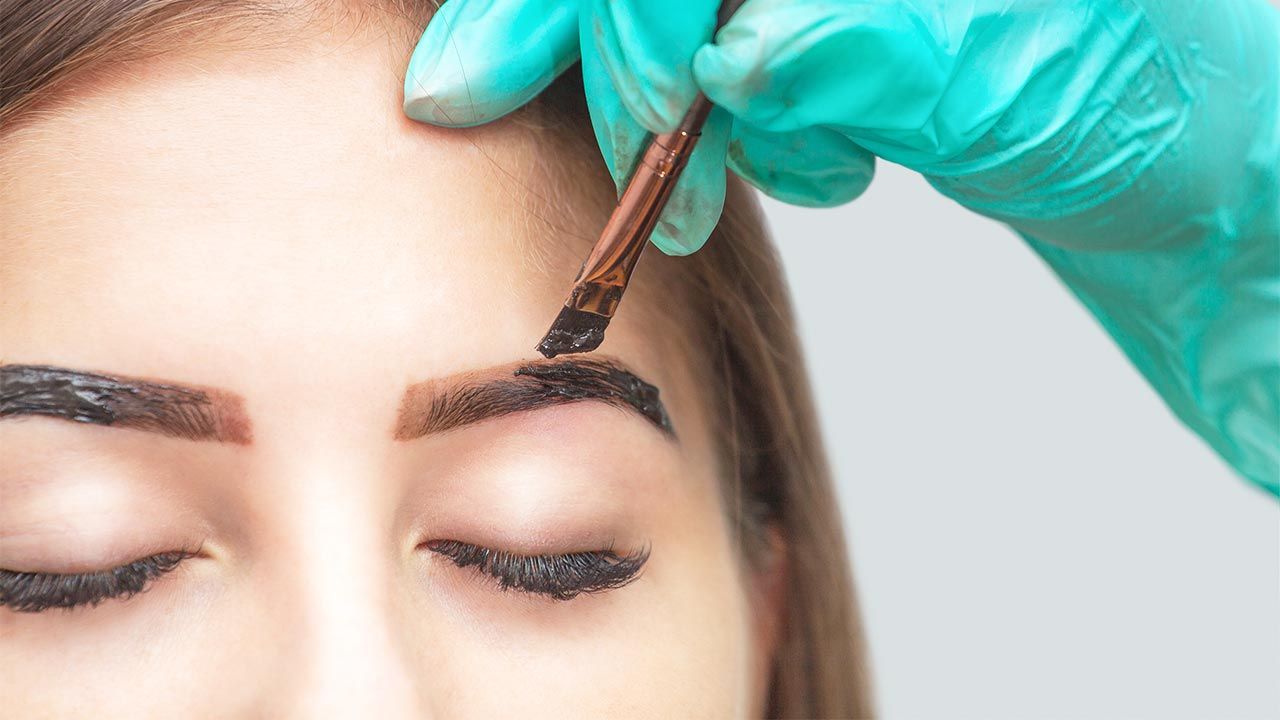 belleza cejas tinte con henna resultado