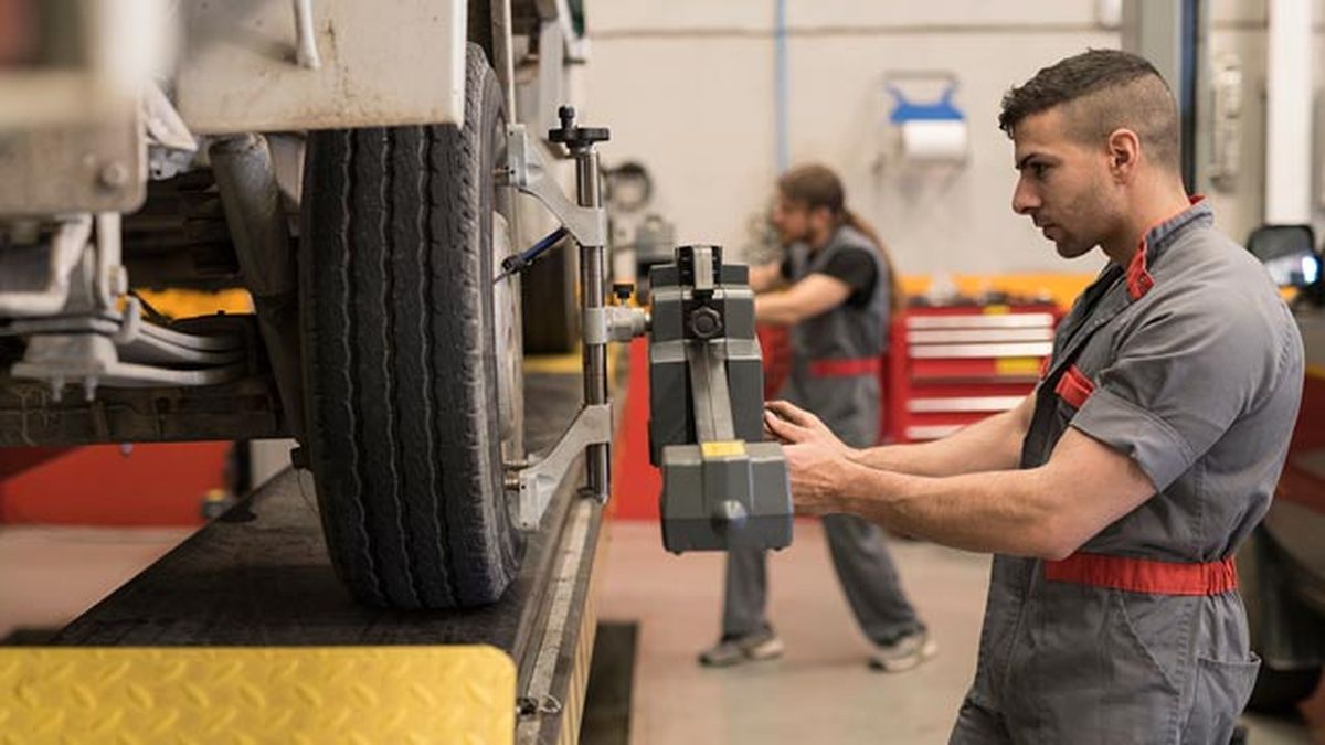 elementos revisar coche forma periodica mantenimiento vehiculo seguridad