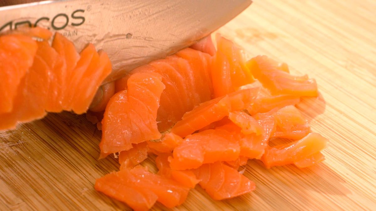 Tartar de salmón y aguacate   paso 3