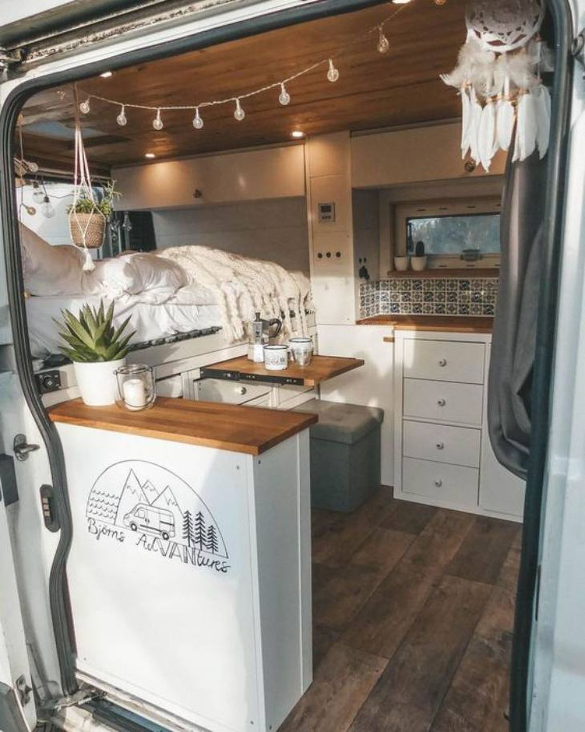 decorar interior furgoneta plantas pinterest