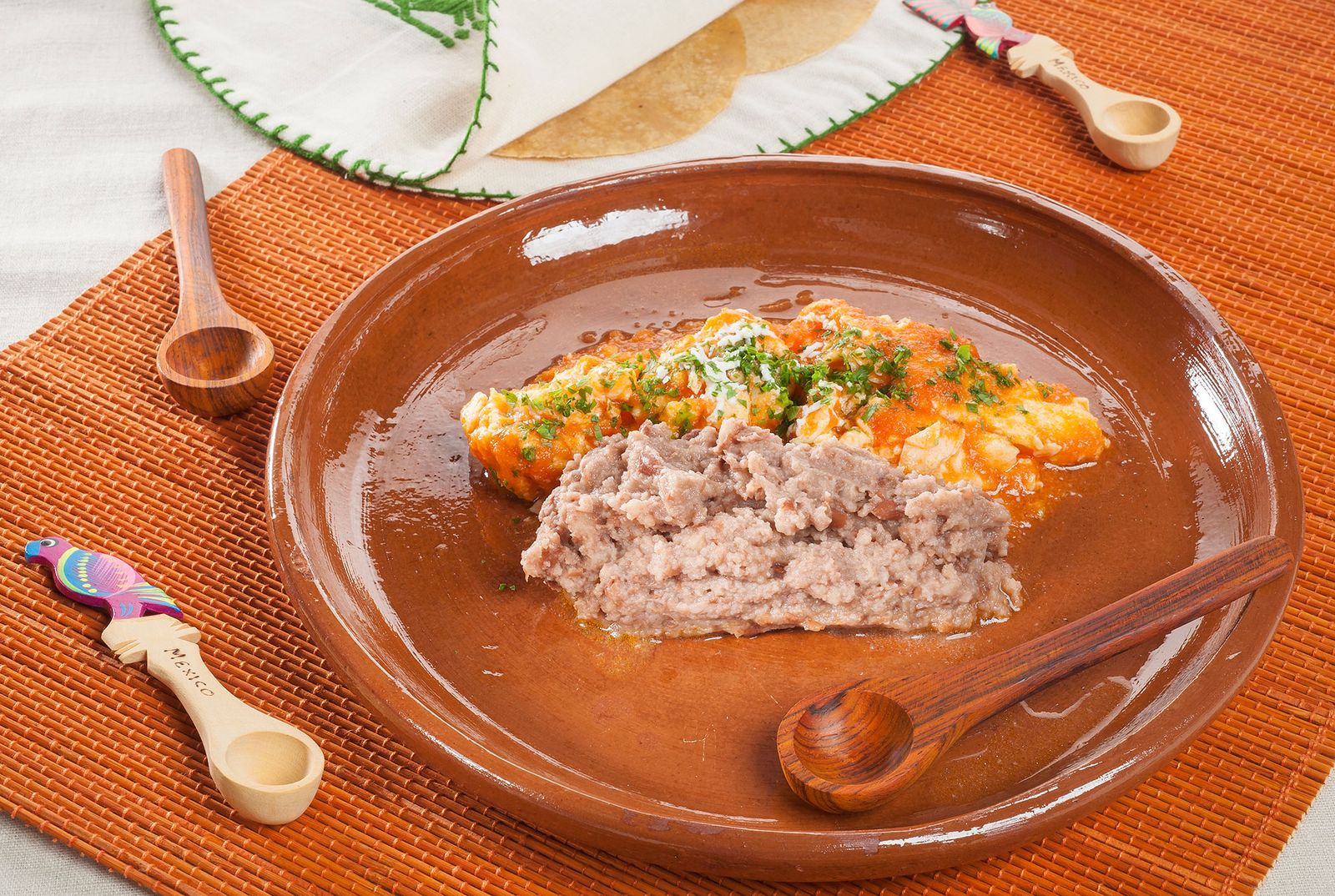 CABI0083NV17 Enrique Huevos al albanil xl