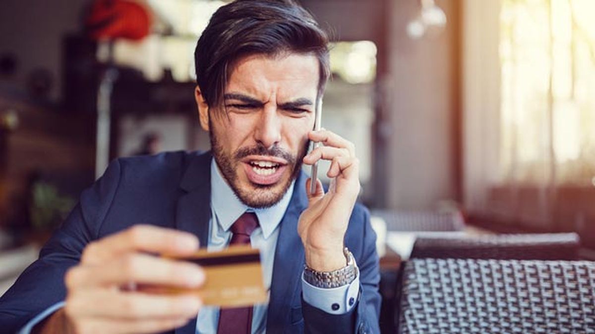 que hacer banco bloquea cuenta corriente