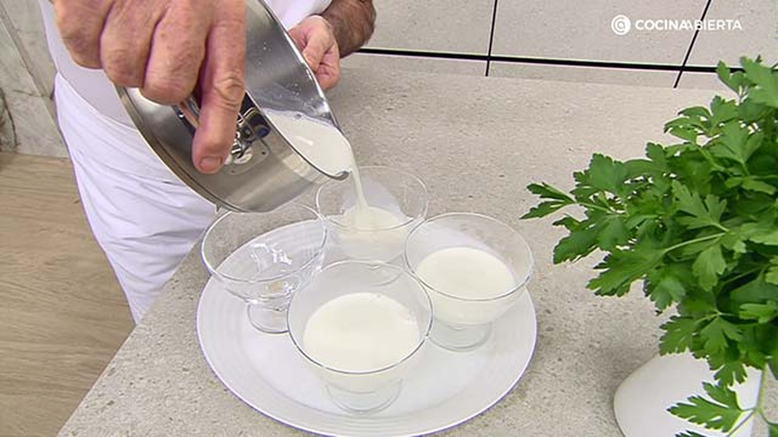 karl6923 fresas con cuajada paso3