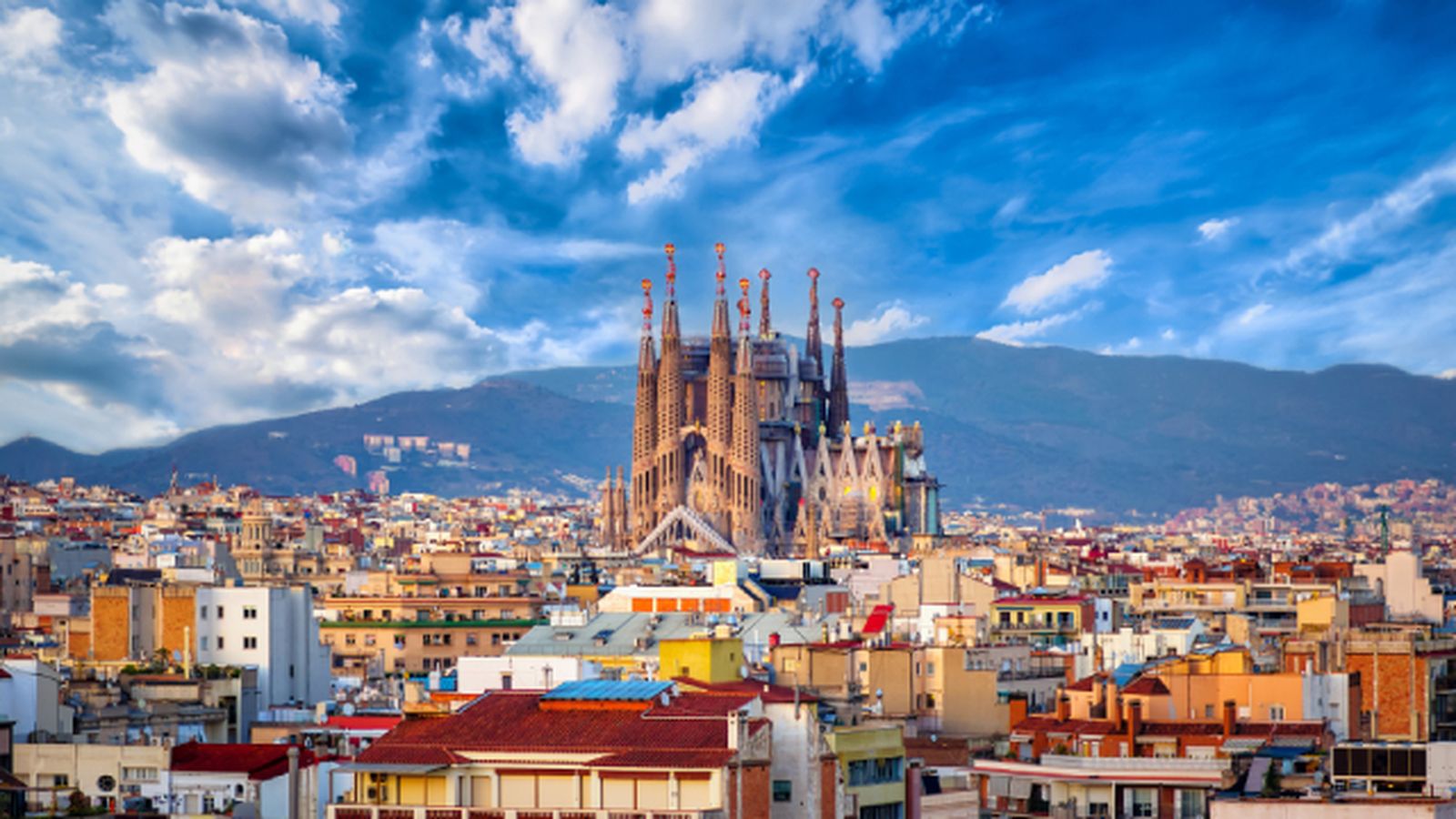 las 6 ciudades mas visitadas de espana en semana santa barcelona