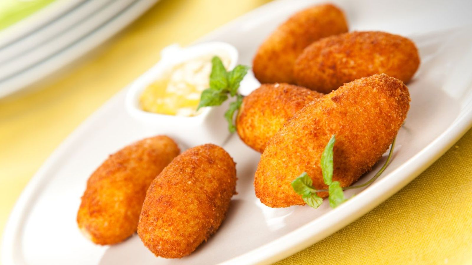 Aprende a hacer la versión apta para celiacos de las clásicas croquetas de jamón