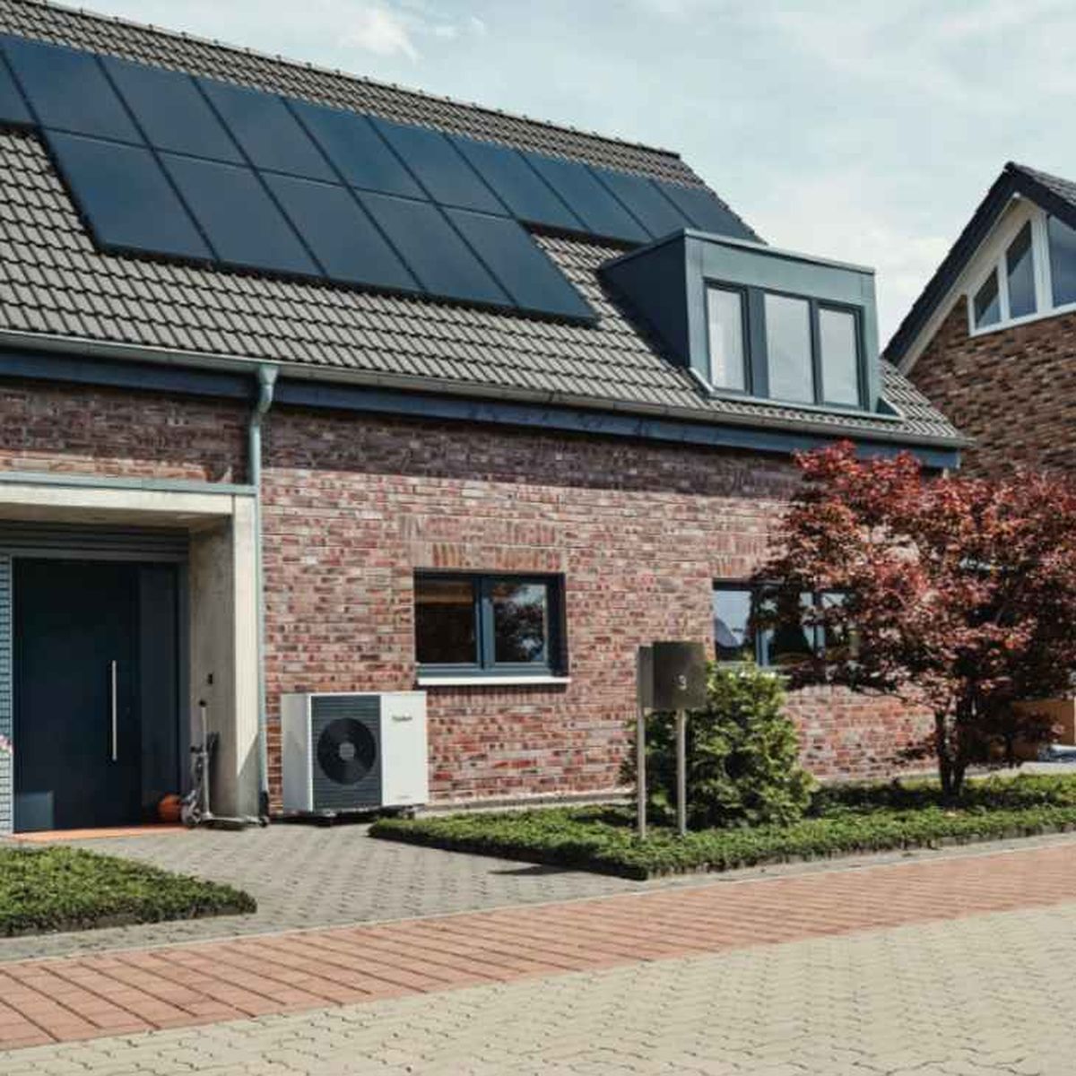 aerotermia paneles solares fotovoltaicos