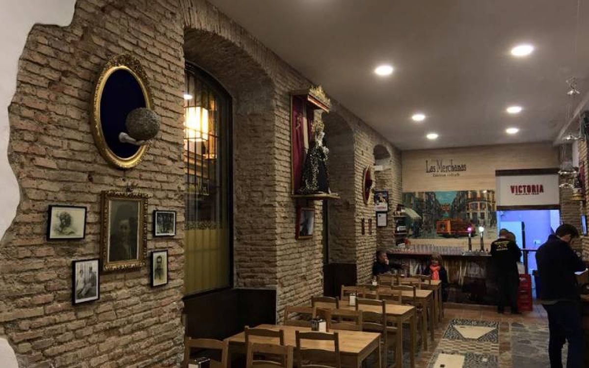 Las Merchanas es una taberna cofrade con temática de Semana Santa