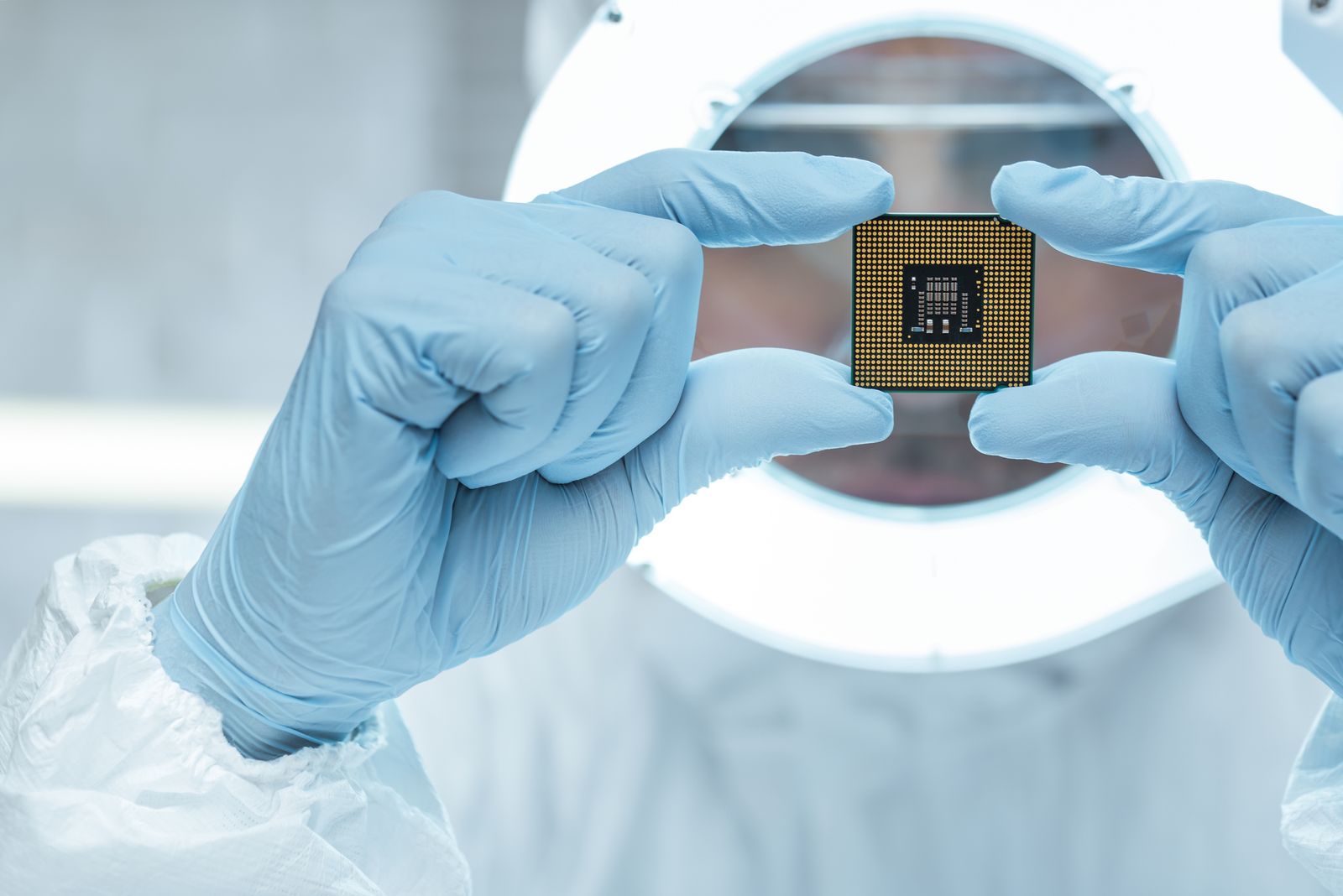 La escasez de microchips, principales motivos de la subida de precio de gadgets tecnológicos en 2025.
