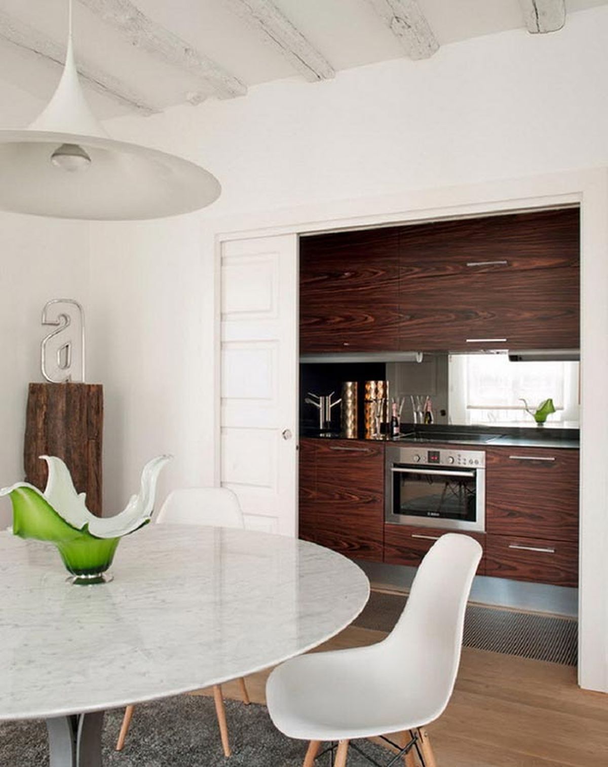 Cocinas pequeñas y alargadas 6