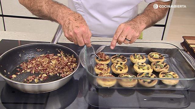 receta champinones rellenos habitas ka paso 8