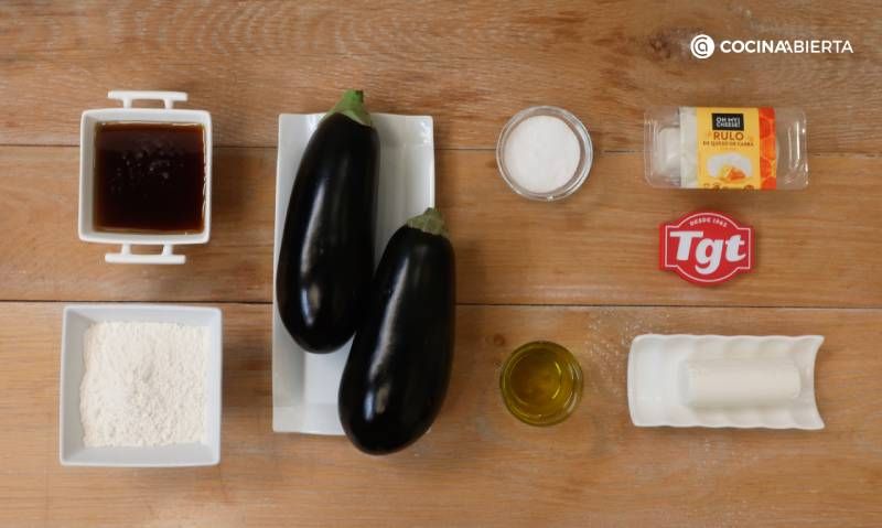 Ingredientes para hacer berenjenas con queso de cabra y miel