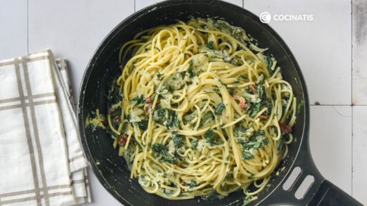 Agregamos las espinacas a la salsa de espinacas