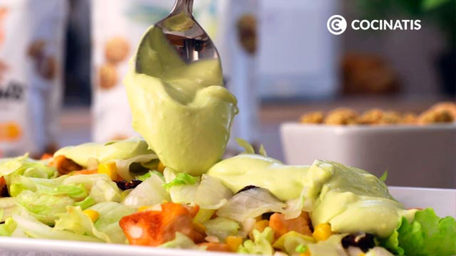 Receta de ensalada de pollo con mayonesa de aguacate  paso 5