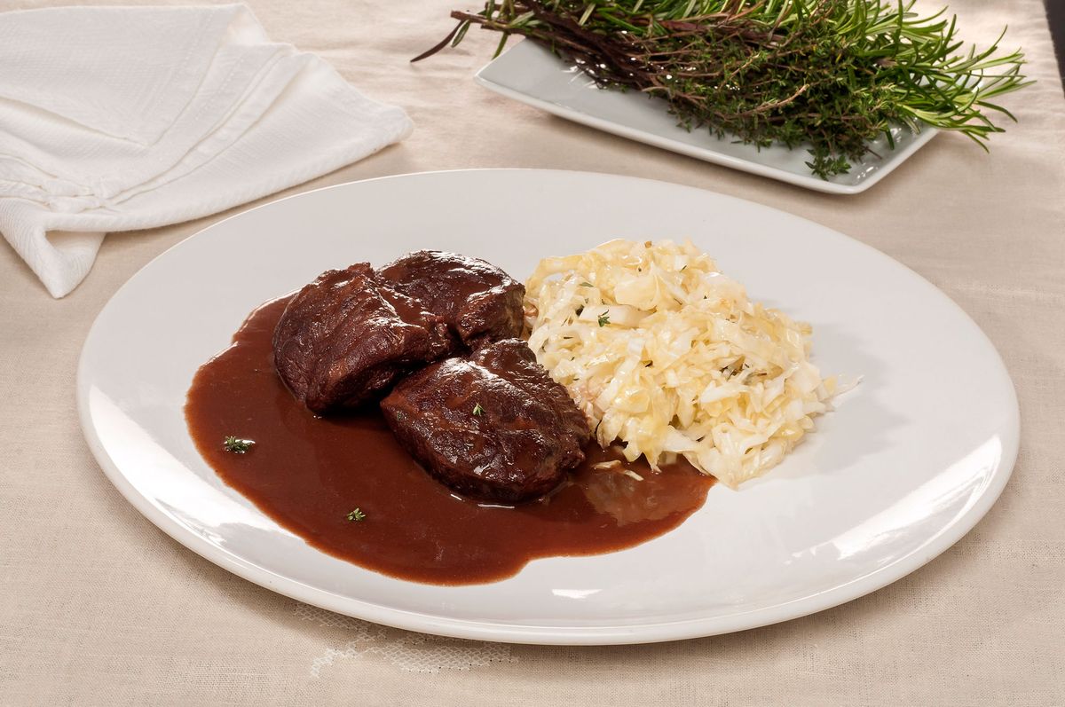 1781 Carrilleras de cerdo con chucrut (965) xl