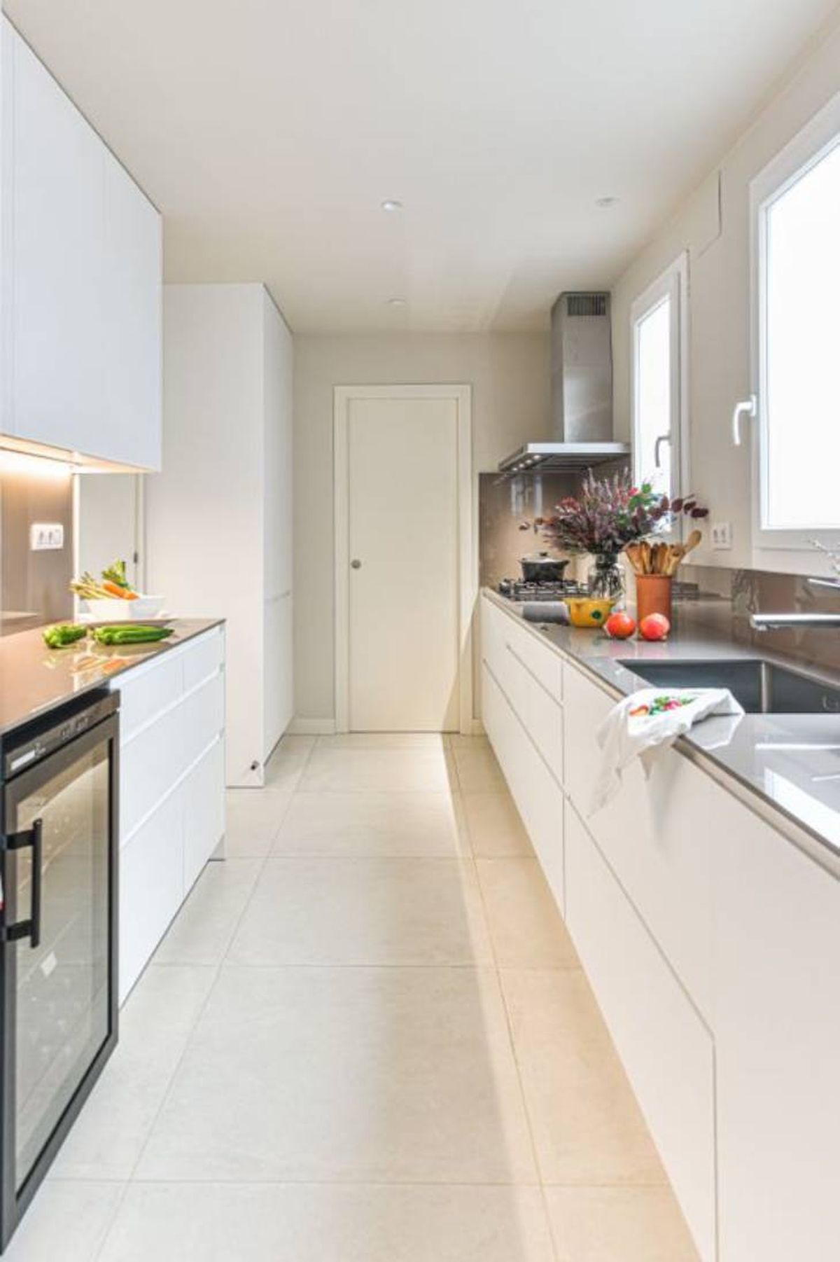 cocina blanca azulejos pequenos baldosas grandes pinterest belen campos almeda