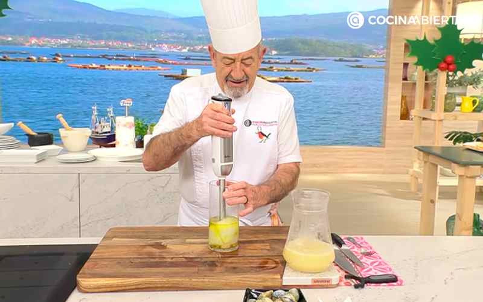 Tritura todos los ingredientes