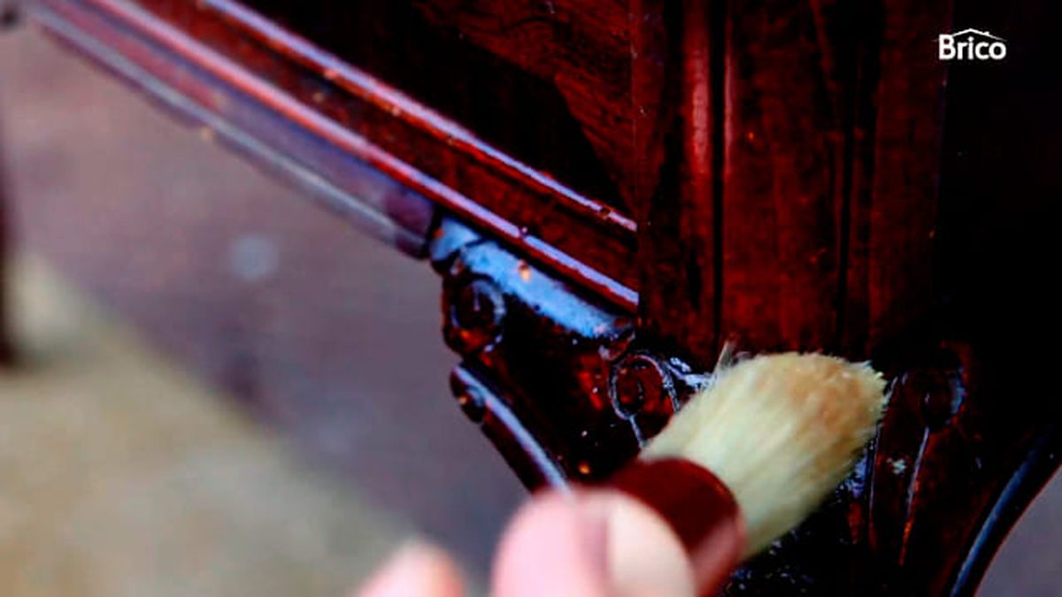 como pintar un mueble de madera de otro color 1