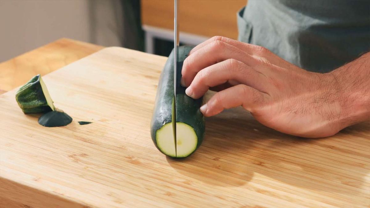 Calabacines rellenos de atún   Paso 1