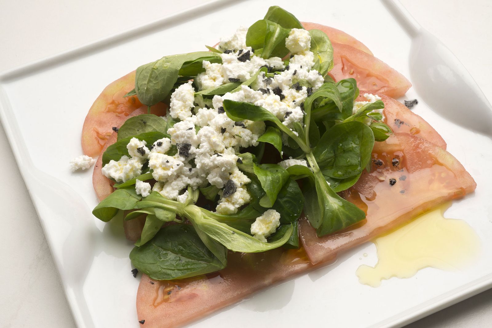 6029 2 Ensalada de canonigos, tomate y requeson xl