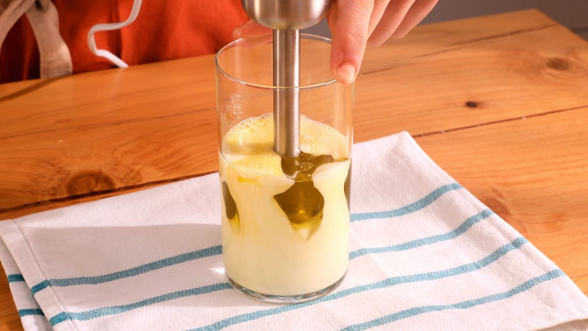 Receta ensaladilla de aguacate y huevo  paso 5