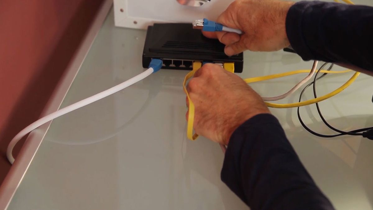 Cómo instalar un cable de red ethernet paso 5