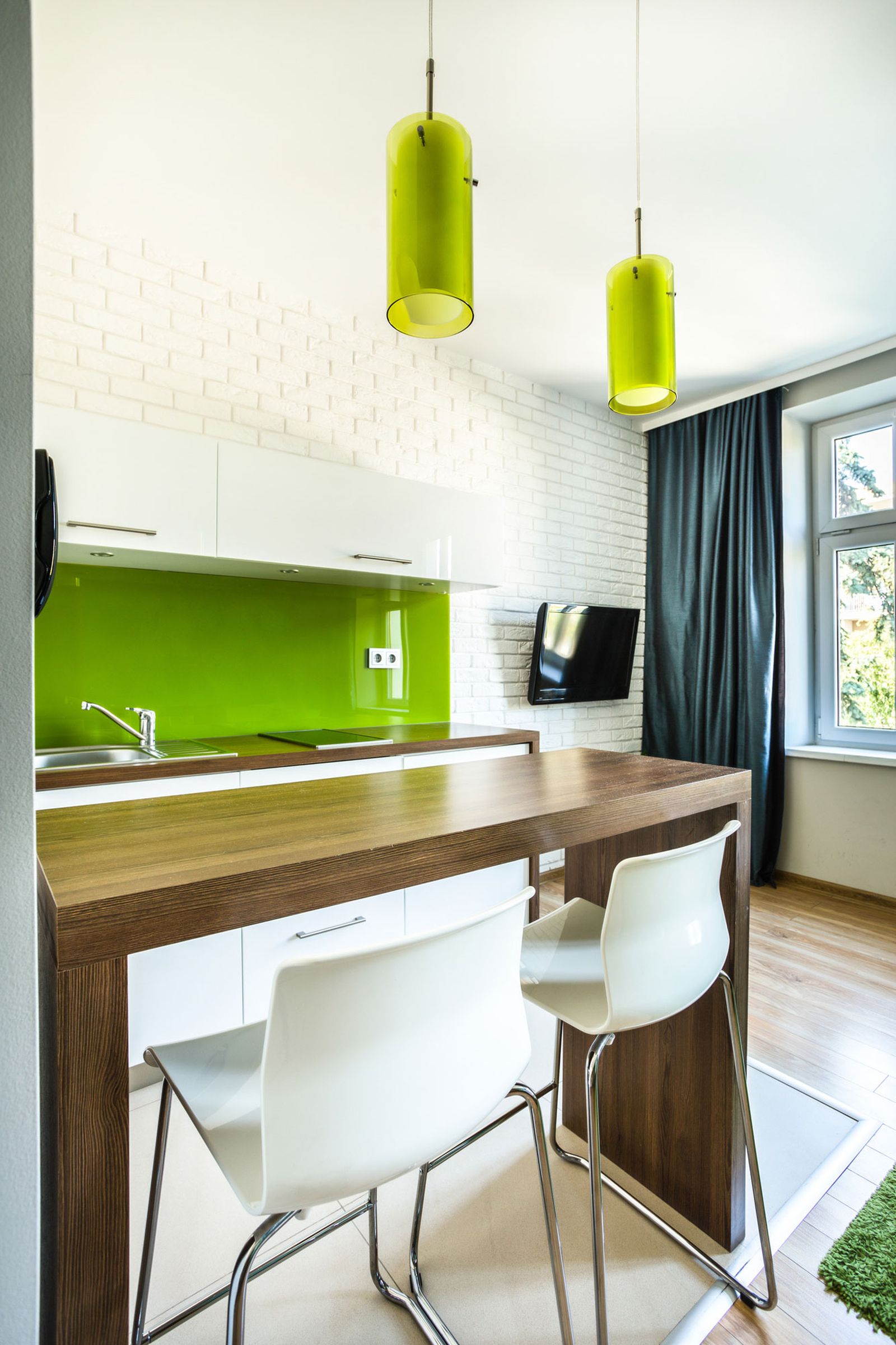 Decorar una cocina en color verde moderna