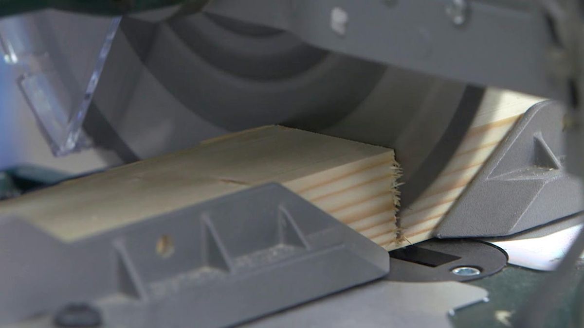 Cómo hacer un cabecero de cama con listones de madera paso 7