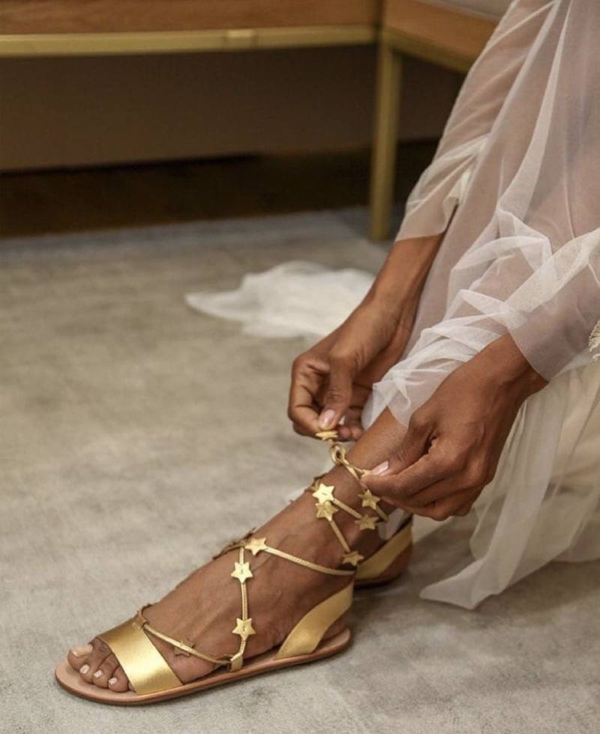 Sandalia plana para novia