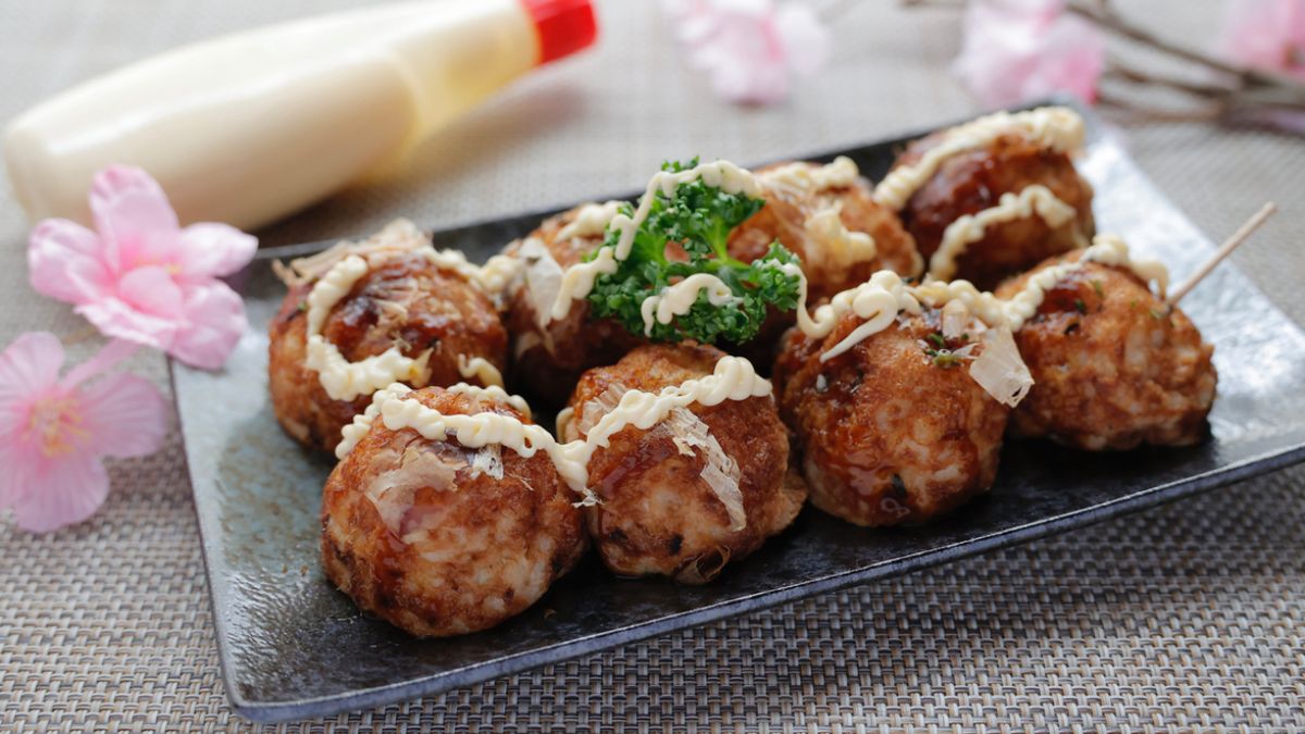 takoyaki con mayonesa japonesa